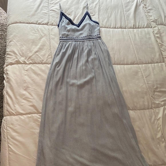 Blue and white maxi dress with adjustable straps - Picture 1 of 4